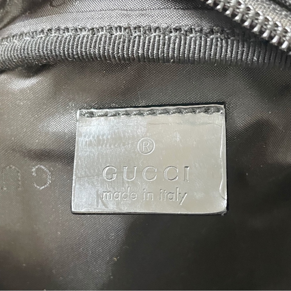 Gucci rare black nylon patent leather multi function zip pouch - Picture 7 of 9